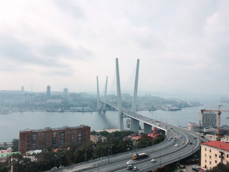 Владивосток: где остановиться и что попробовать из местной кухни