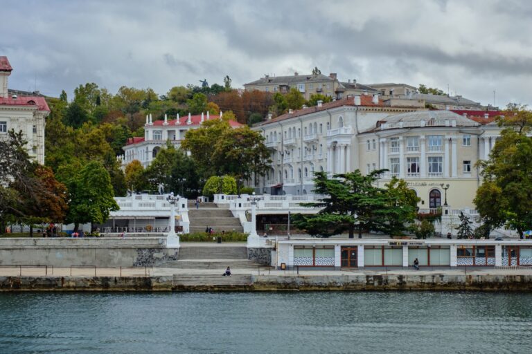 Алушта: лучшие места для фото и живописные виды