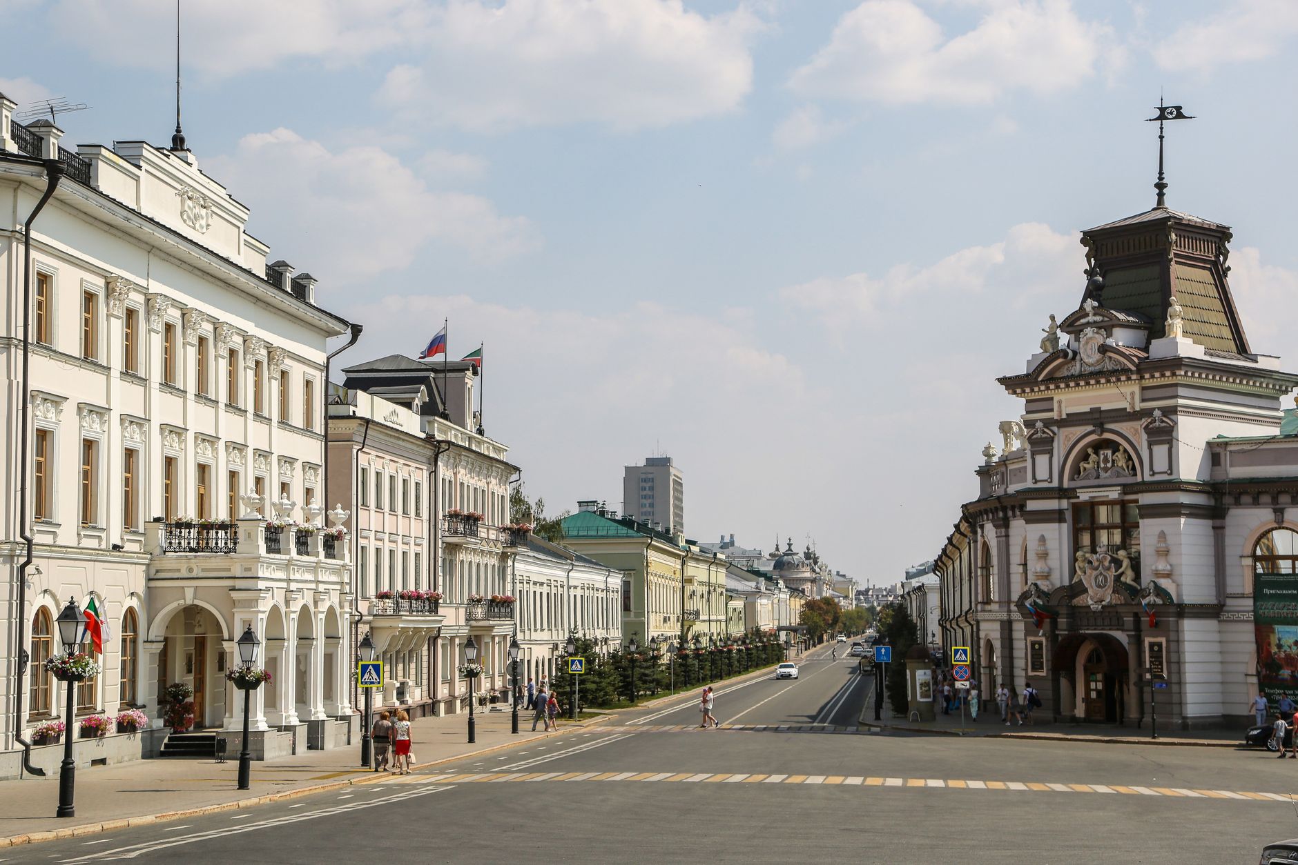 Пешеходная улица Баумана в Казани